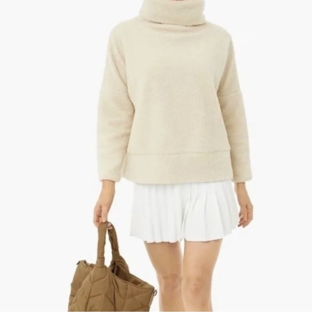 Tuckernuk sherpa Teddy Fleece turtleneck